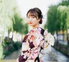 17c视频社区｜短视频分享、互动评论与热门话题